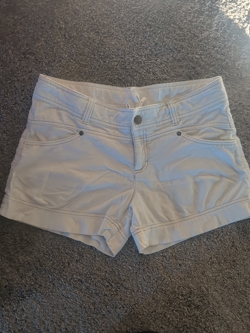 Athleta White athletic Shorts Size 8
